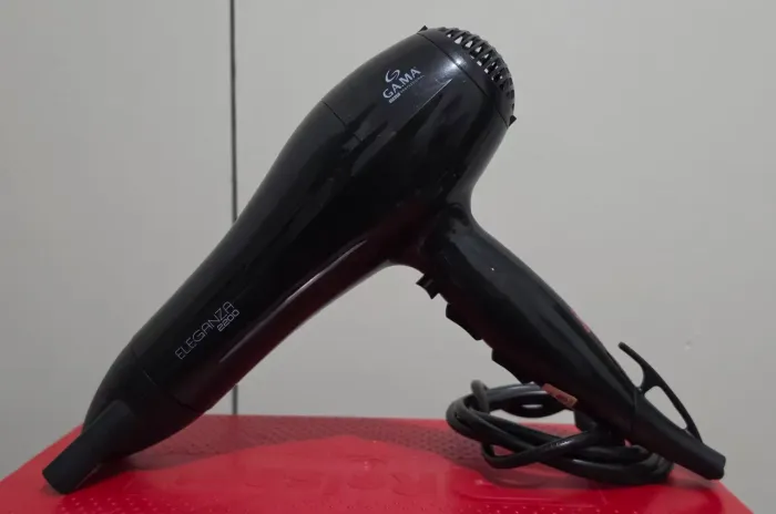 Secador De Cabelo Gama Italy 2200w Ions Profissional Motor Ac Eleganza - GA.MA