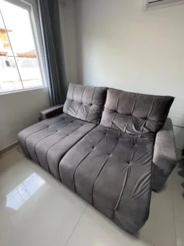 Sofá retrátil e reclinável