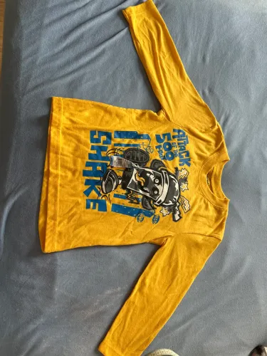 Camiseta Garanimals TAM 4 amarela importada