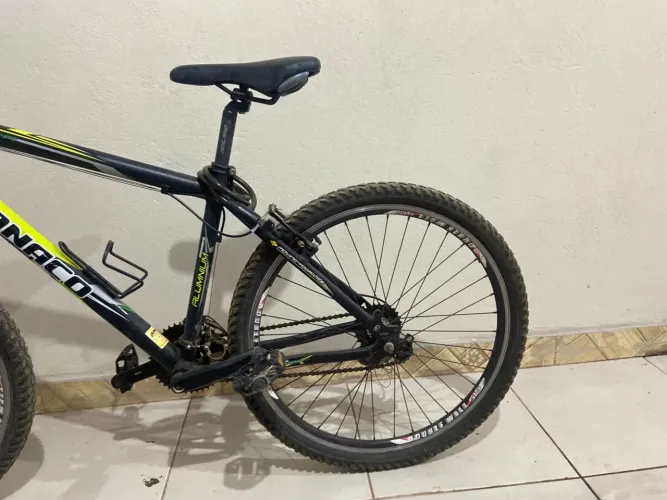 Bicicleta aro 26 com defeito no passador de marcha