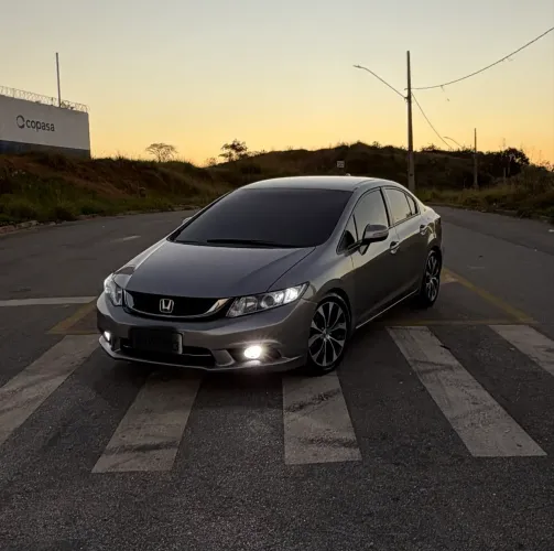 Honda Civic Sedan LXR 2.0 Flexone 16V Aut. 4P 2016
