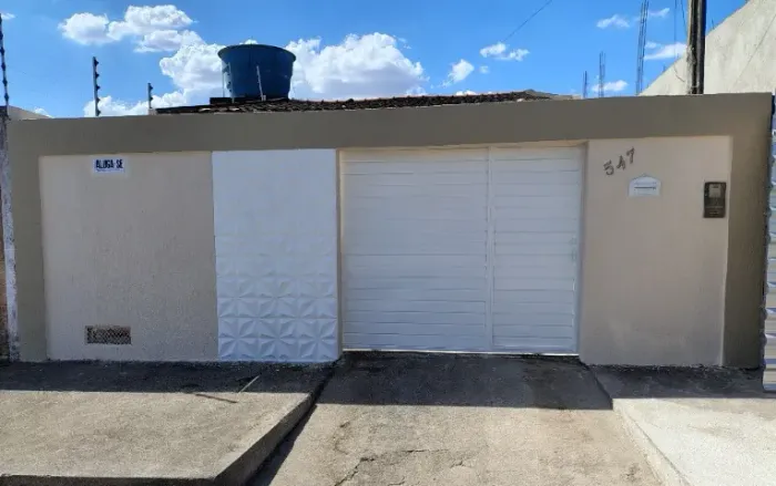 Aluga-se Casa bem localizada