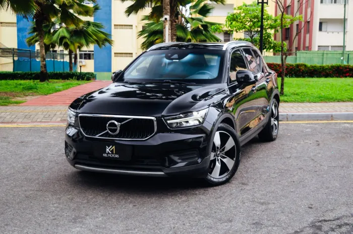 Volvo XC40 T-5 Momentum 2.0 252cv AWD 2019