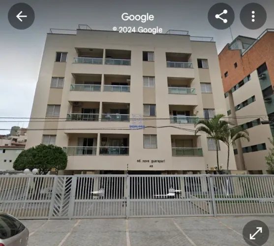 OPORTUNIDADE ! 2 DORMS NA ENSEADA ! 1º ANDAR DE FRENTE COM SACADA !