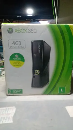 Xbox 360 slim em excepcional estado de conservação