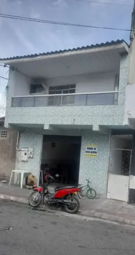 Vendo ou alugo prédio comercial em avenida em Serra Dourada 2,excelente localização.