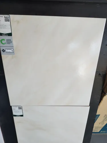 Piso Ipanema bege 46x46 71.30m2