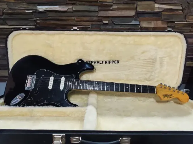 Guitarra Tagima anos 90 T635