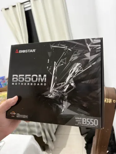 Placa-mãe Biostar B550M