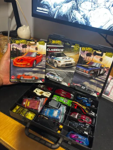 Lote com 18 carrinhos, premium, mainline e steelcars