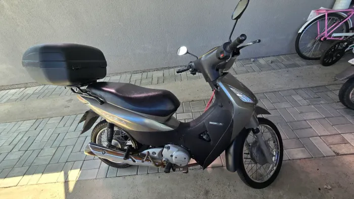 Vendo honda biz 2009 ks cinza e honda Biz es 2003