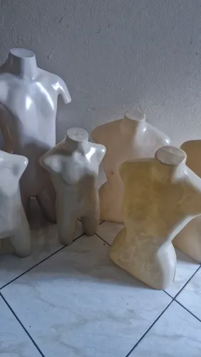 Manequins