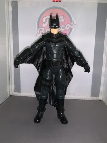 Boneco Batman asa delta 30 cm hasbro usado ótimo estado