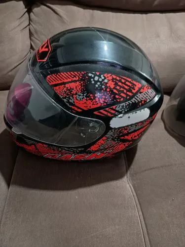 Capacete