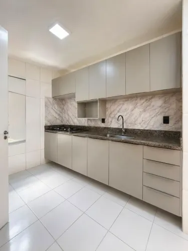 ALUGO APARTAMENTO SEMI MOBILIADO NO ELIZA MIRANDA