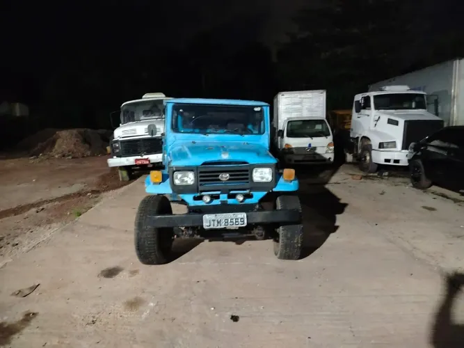 Toyota Band.Picape CD 4P Chassi Longo Diesel 1978