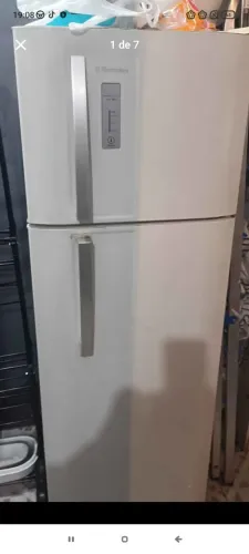 Geladeira Frost Free funcionando barbada