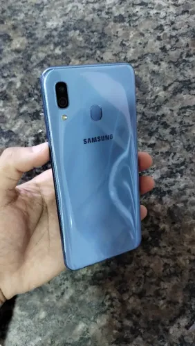 Celular A30 64GB