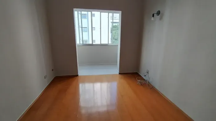 Imóvel para aluguel possui 63 metros quadrados com 2 quartos em Vila Mariana - São Paulo -