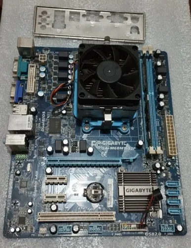 Placa mãe am3 com processador sempron e memoria ddr3 2gb