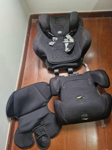 Cadeirinha de carro (de 9 a 36kg) Usada sem defeito. Muito bem conservada