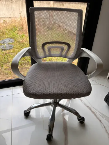 Cadeira escritório cinza