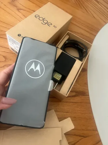 Smartphone Motorola Edge 50 5g - 256gb 24gb Ram Boost 50mp Sony Camera Moto Ai Ip68 Nfc.