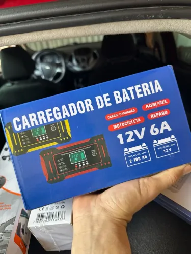 Carregador de bateria veicular