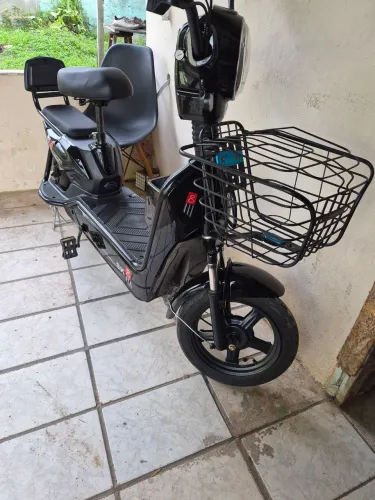 Bicicleta eletrica scoter