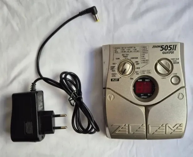 Pedaleira ZOOM 505II Guitar v2