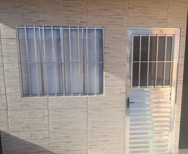 Janela e porta 