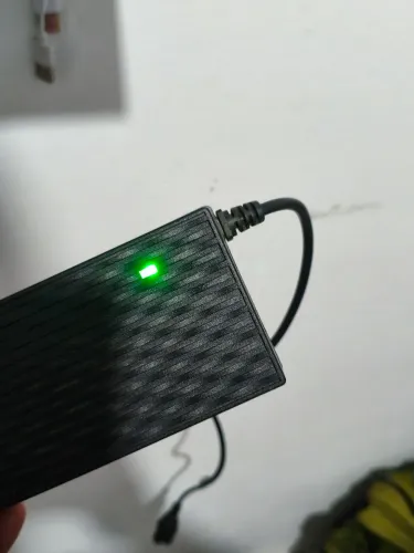 Carregador 67.2V 3A para scooter Citycoco / Scooter 60V - Funcionando.