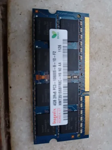 Uma memória de 4GB para notebook