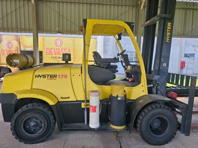 EMPILHADEIRA HYSTER H175FT À VENDA - ALTA CAPACIDADE 