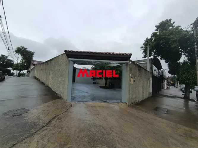 Ponto Comercial com casa no fundo Jardim Satélite