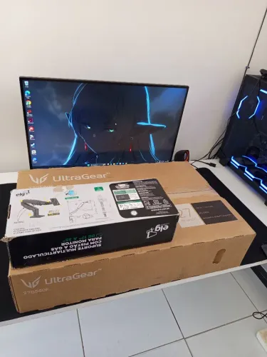 Monitor LG utragear 27p com braço articulado