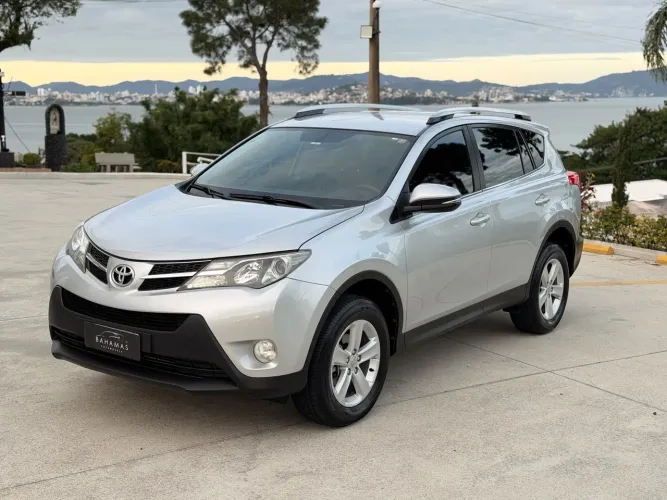 Toyota RAV4 2.0 4X2 16V Aut. 2013