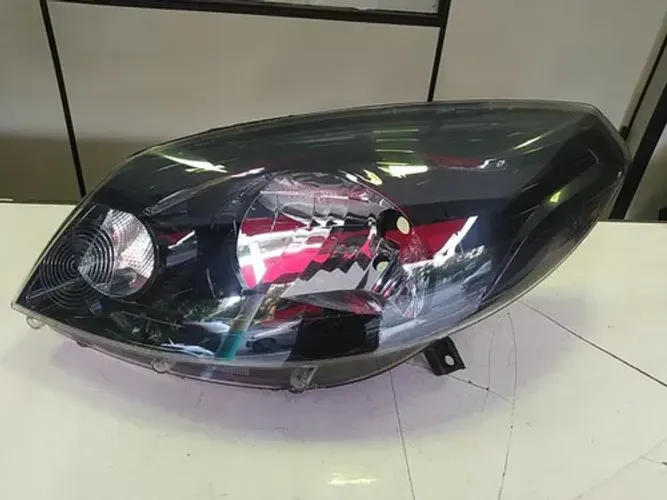 Farol Esquerdo Renault Sandero 2012 A 2014 Fumê Esquerdo/motorista