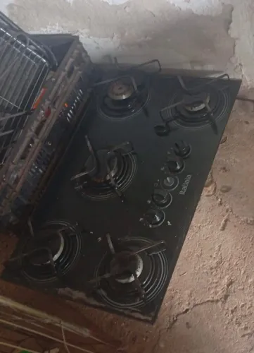 Vendo esse fogão tudo foncionando 200 reais