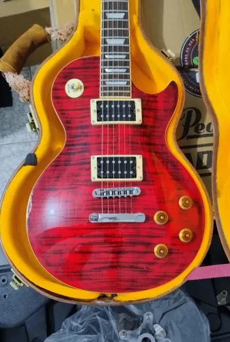 Lindíssima Tagima TLP Especial Series Red Flamed