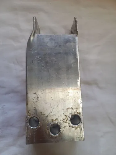 Suporte da lamina dianteira Mercedes c180