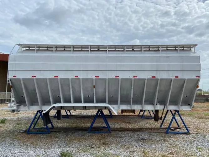 Carroceria Silo Graneleiro Alumínio Triel-Ht 18.000kg