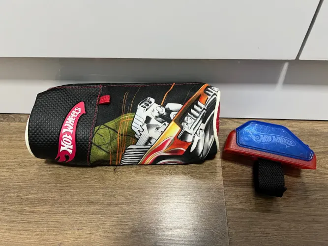 Bolsa de lápis Hot wheels sestini + Brinde