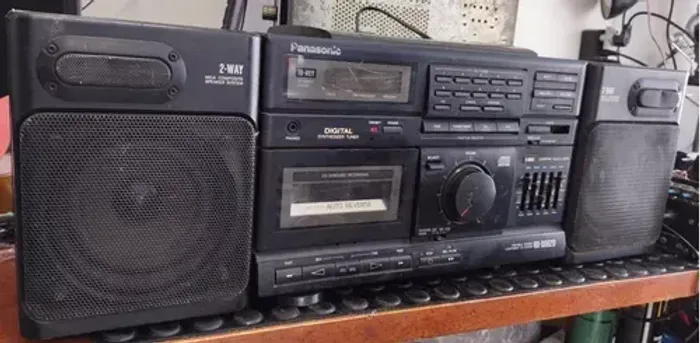 Boombox Panasonic Rx-ds620 Cd Player e rádio - leia atentamente a descrição