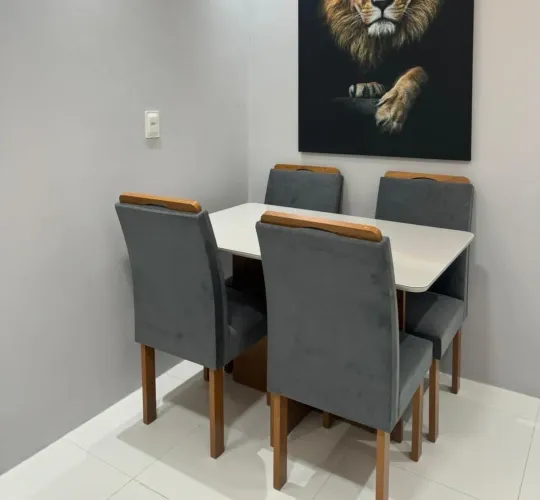Mesa de jantar 4 cadeiras 120x80 Tampo de vidro entrego hoje R$ 1.599,99A vista