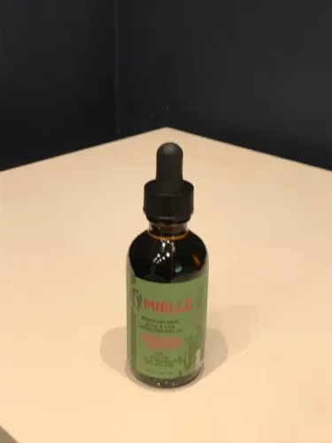 Óleo capilar de alecrim da Mielle 59ml (para couro cabeludo e comprimento)