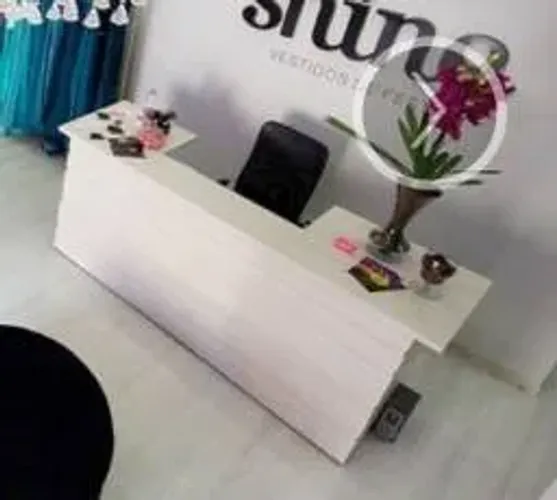 Balcao para entrada de loja