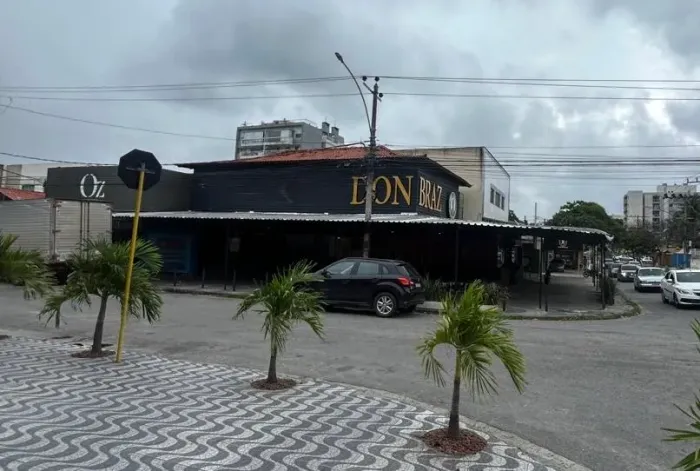 Alugo ótima loja de esquina na Rua Baicuru / Rua Jiçara
