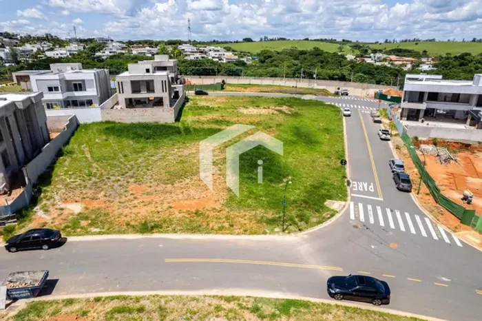 TERRENO À VENDA EM CONDOMÍNIO FECHADO AO LADO DO ALPHAVILLE CAMPINAS.