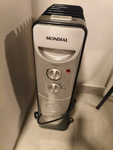 Aquecedor 1500w 1 mês de uso